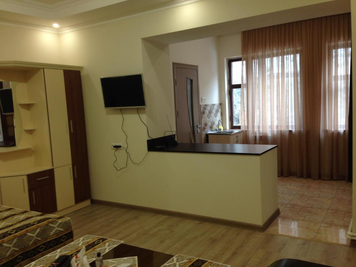 Hotel Dilijan Old Center Bagian luar foto