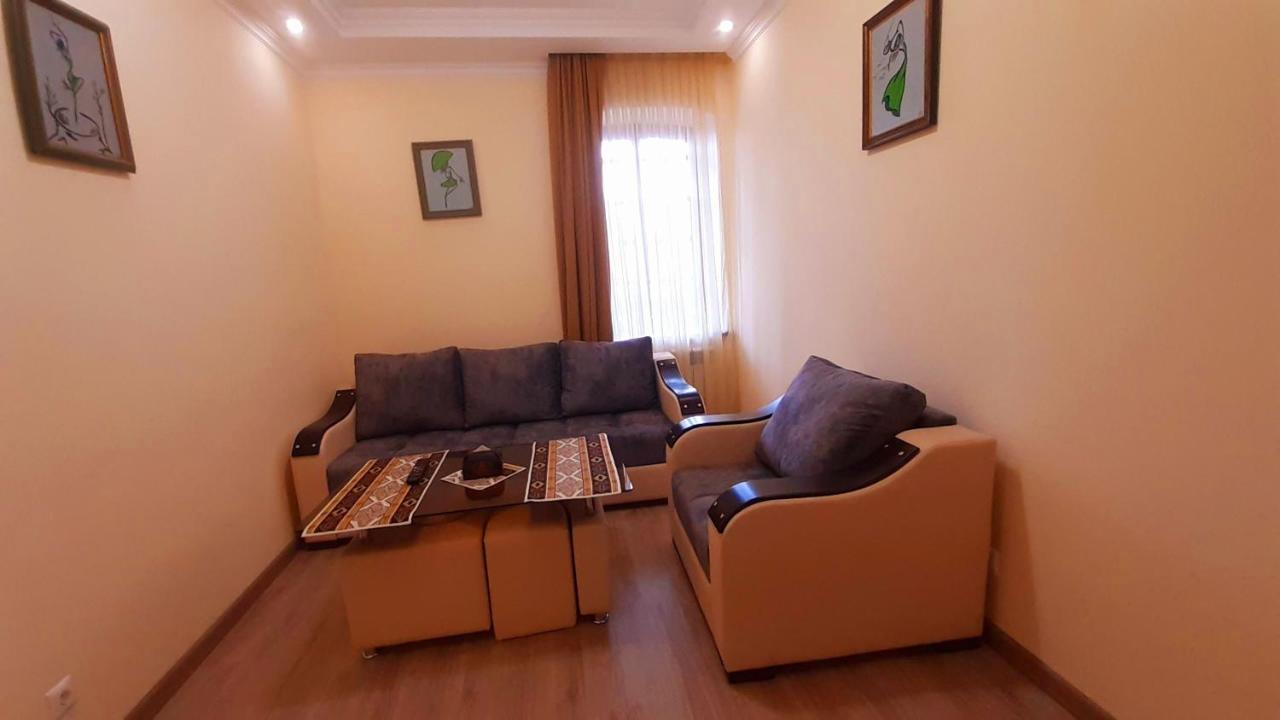 Hotel Dilijan Old Center Bagian luar foto
